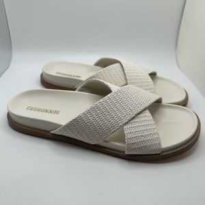 CUSHIONAIRE Women's footbed sandal with +Comfort 8.5 WHITE